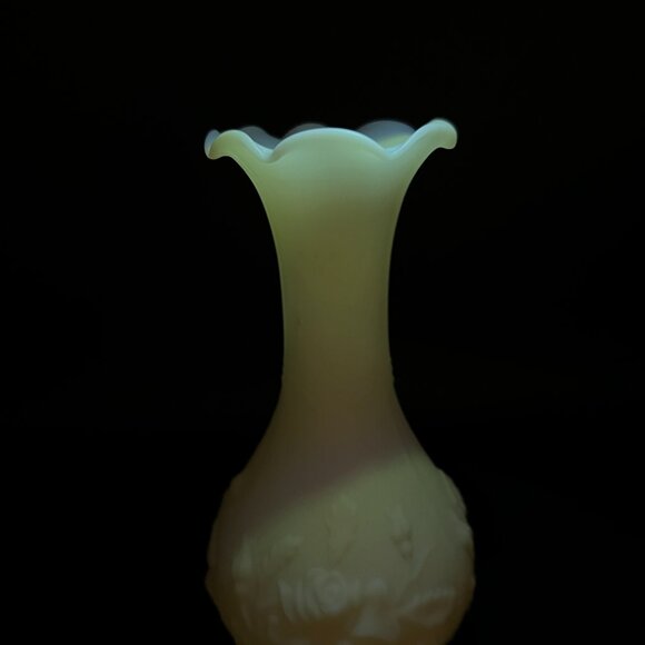 Imperial Satin Glass Vase Vintage Embossed Floral Design Ruffled Rim 9” - Picture 7 of 10